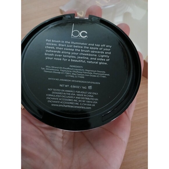 Beauty Concepts Perfect Bronze Ultra-Radiant Illuminating Bronzer NEW Open Box - Picture 4 of 8